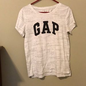 GAP TEE